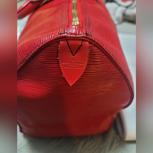Louis Vuitton Keep All Red Epi 50 - Picture 7 of 12